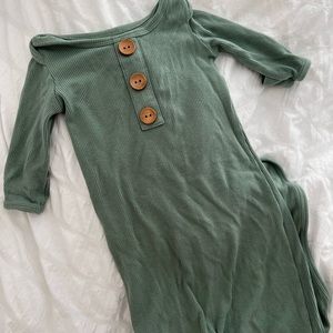 Caden Lane EMERALD BAMBOO KNOTTED GOWN